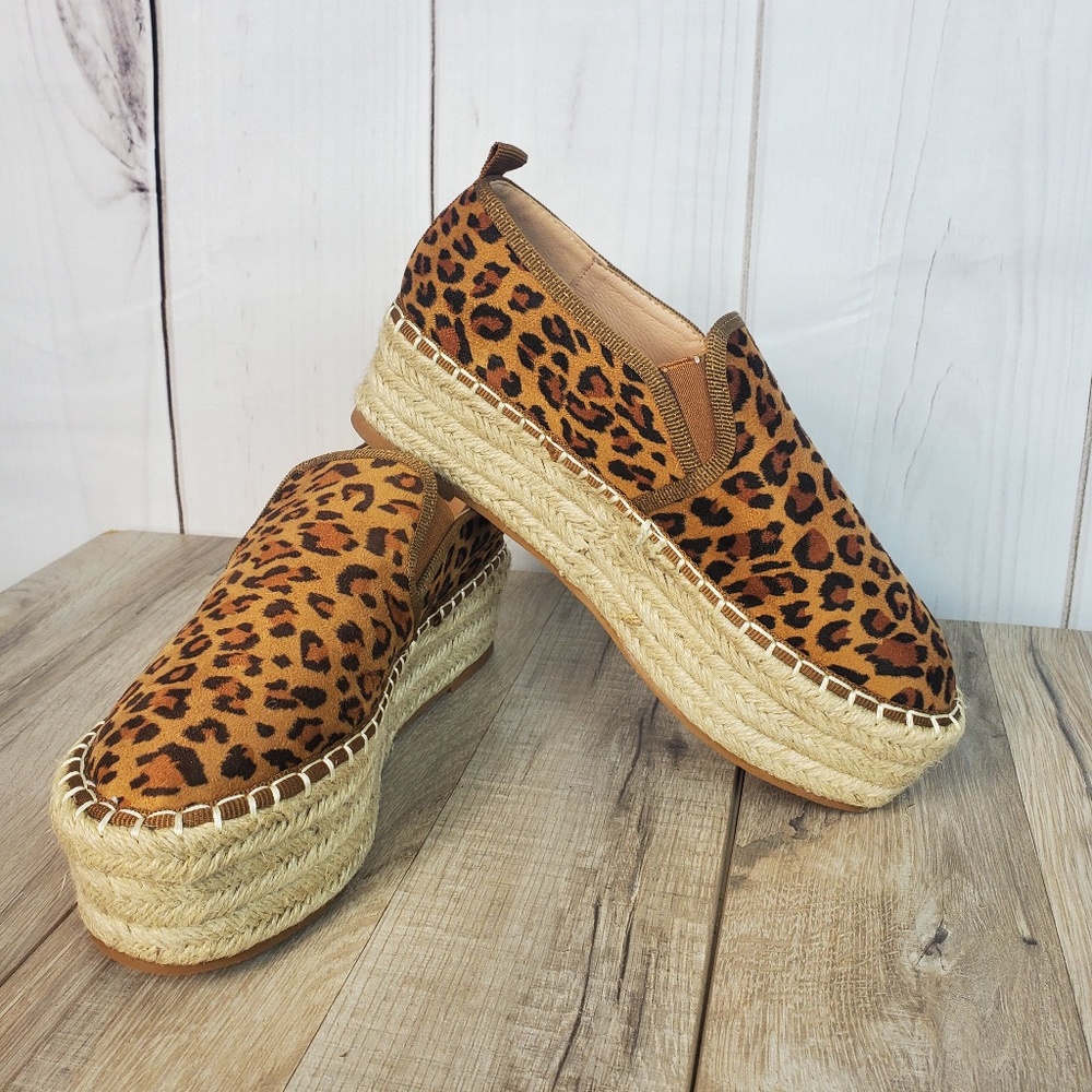 Platform Flatform Cheetah shoe